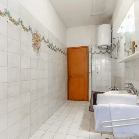 Casa Giuli - Metro Jonio * Рим